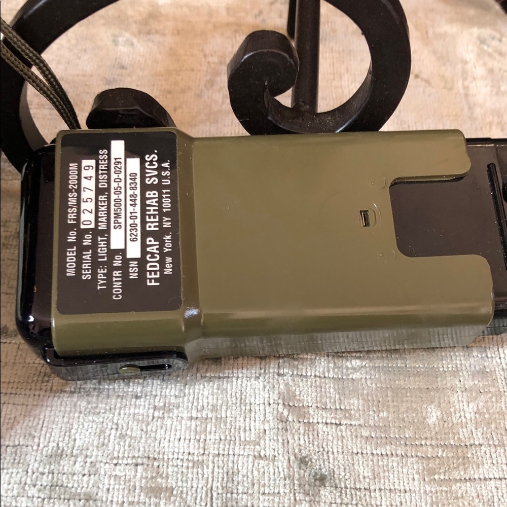 Distress Marker Light - Picture 3 of 11